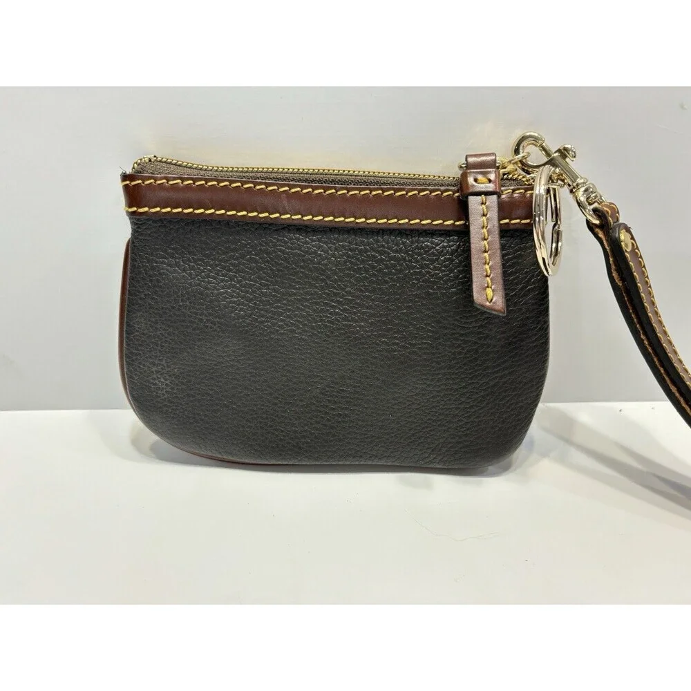 VTG Dooney & Bourke Womens Leather Wristlet Black Tan Pebbled Clutch Wallet